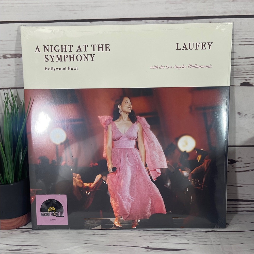 A Night at the Symphony Vinyl Record Hollywood Bowl - Laufey